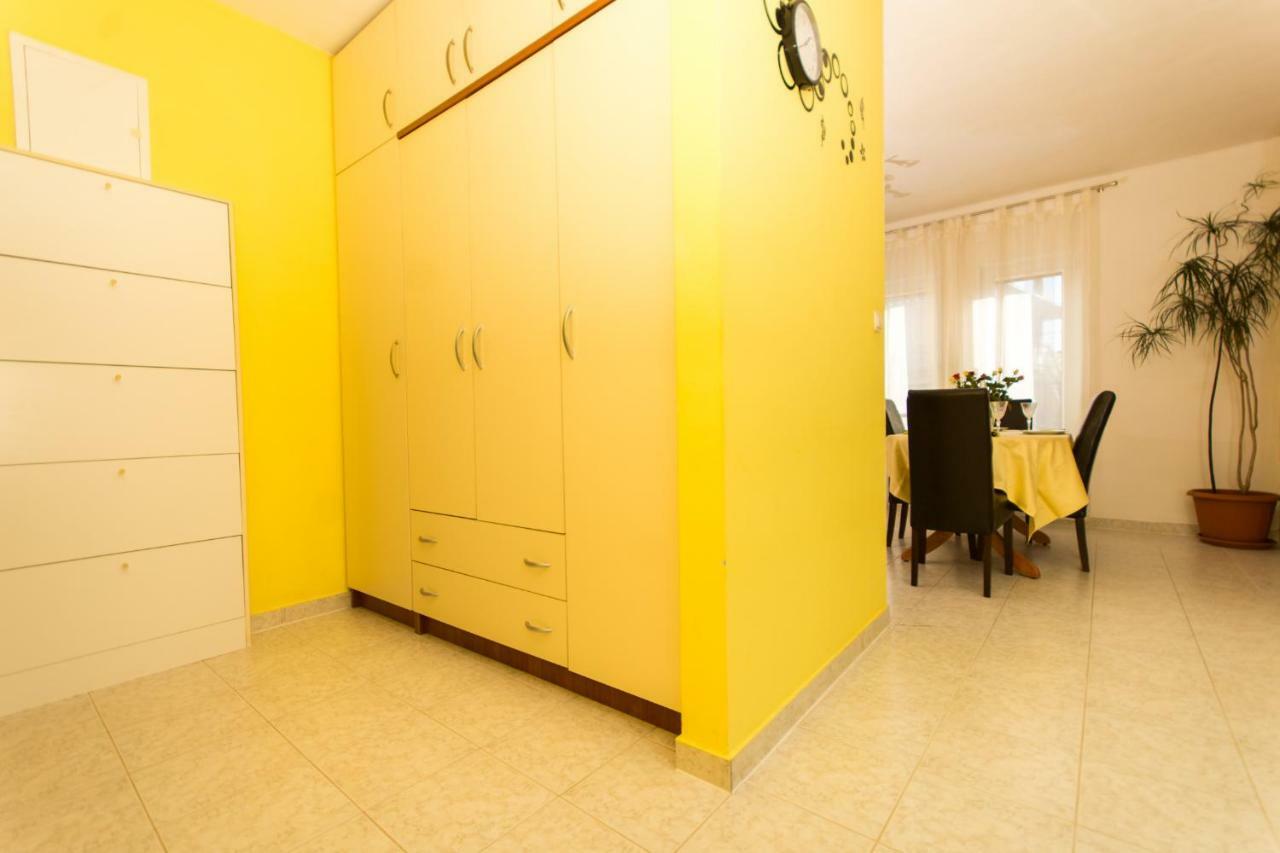 Ferienwohnung Apartman Ruza Trogir Exterior foto