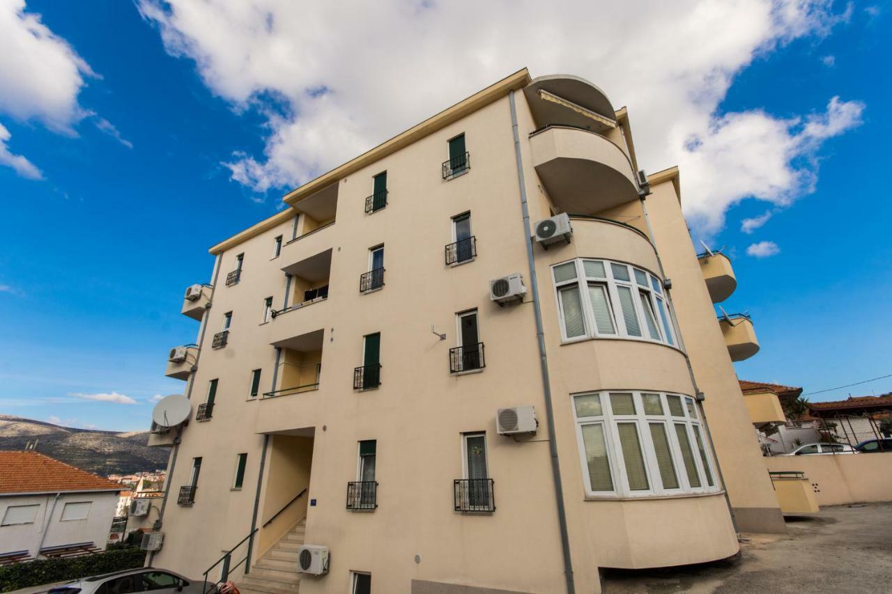 Ferienwohnung Apartman Ruza Trogir Exterior foto